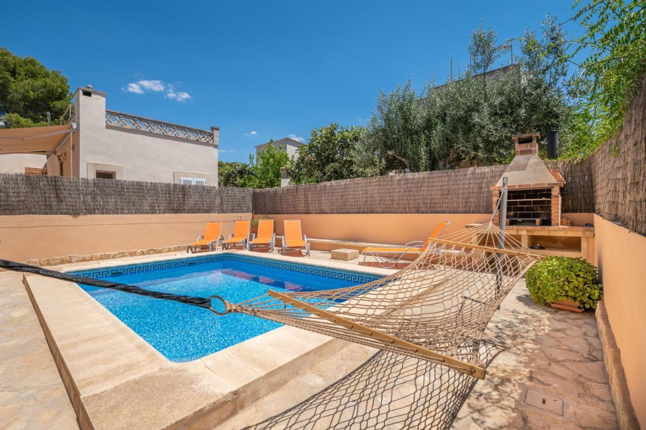 Balena With Heated Pool Villa